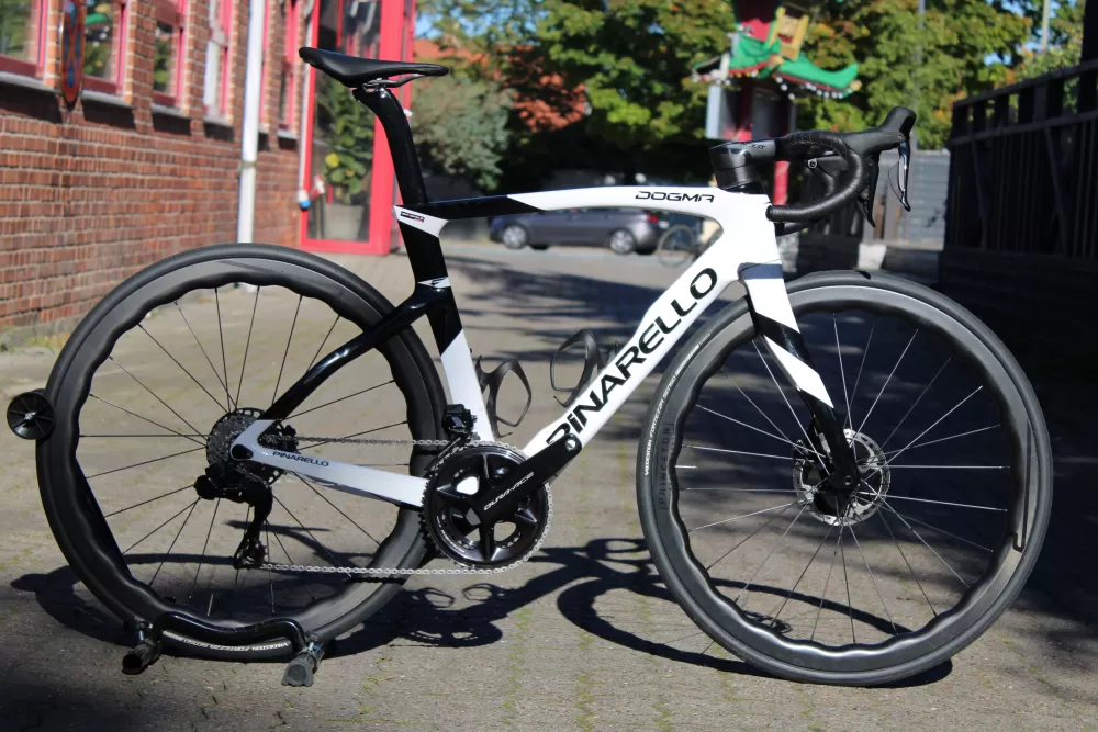 Pinarello Racercykler | Dogma F Dura-Ace Di2 - 2024
